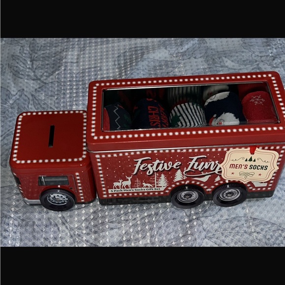 the orrsum sock company Other - festive 5 Pack Men's Sock- Red Truck, moving wheels